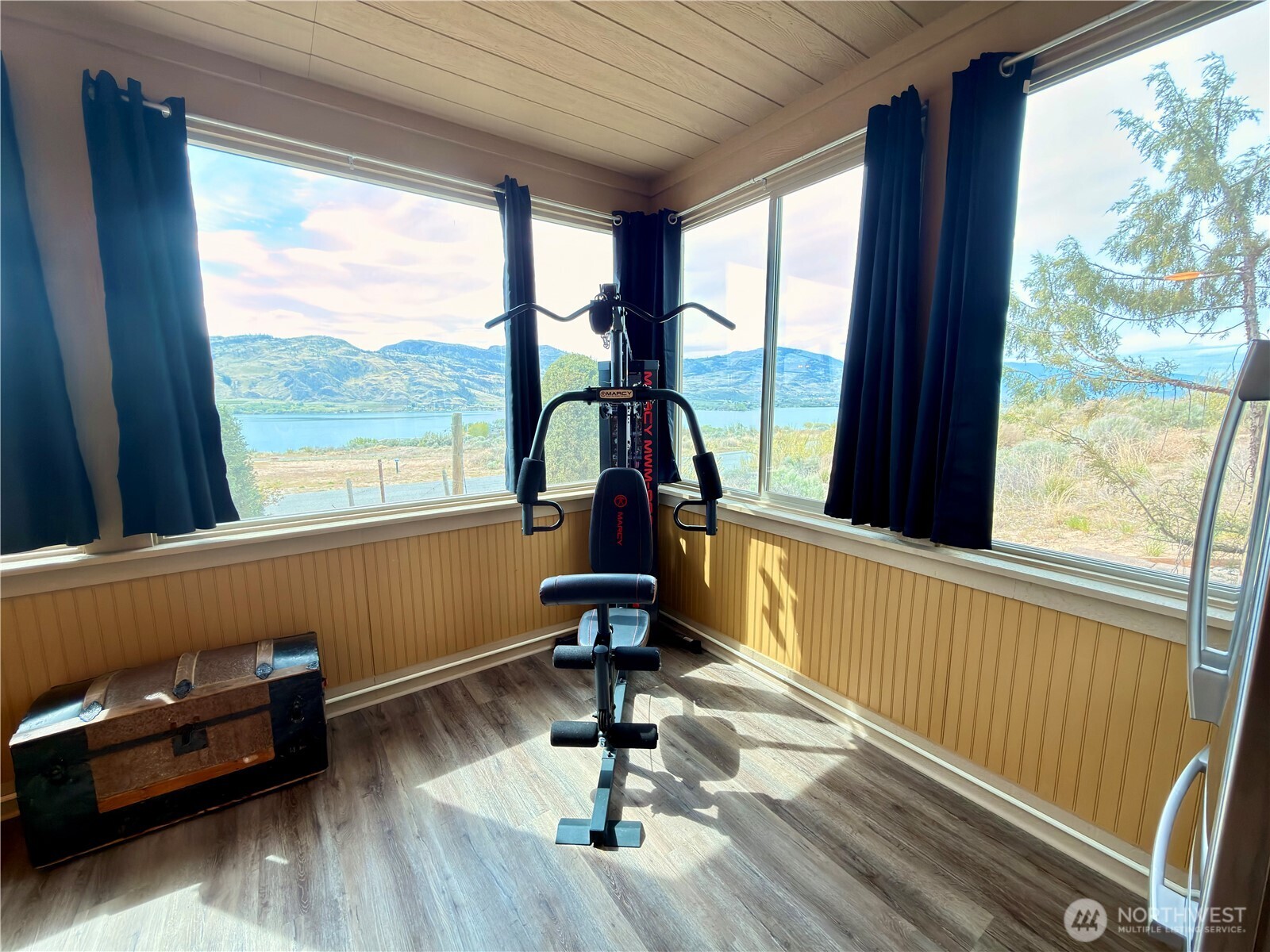 122 Village Way , Oroville, WA 98844