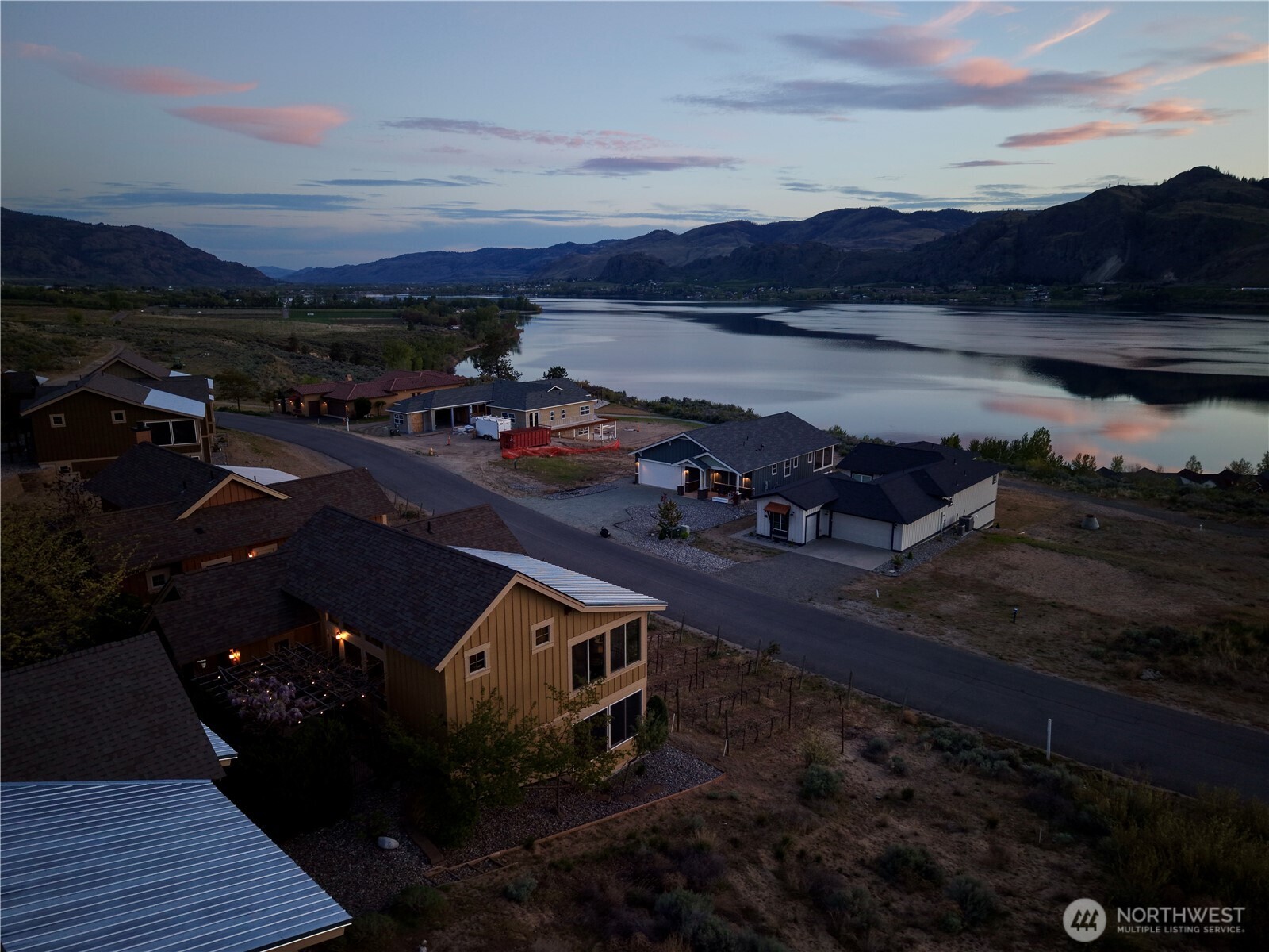 122 Village Way , Oroville, WA 98844