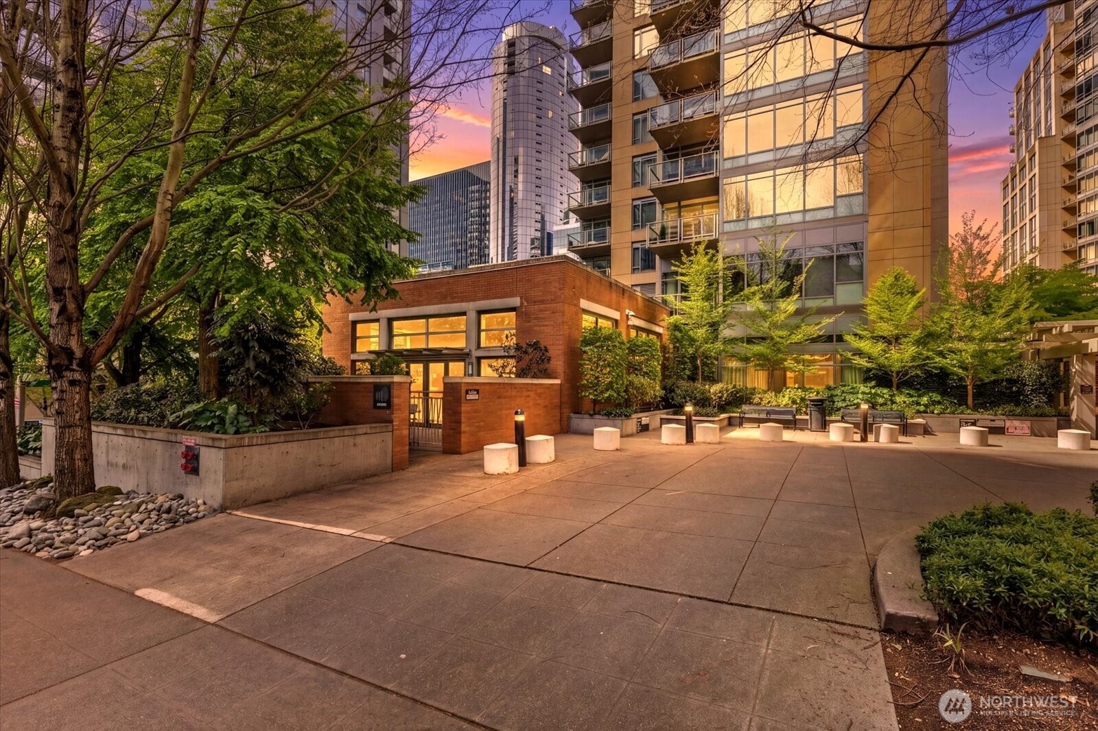 900 Lenora Street #1203, Seattle, WA 98121