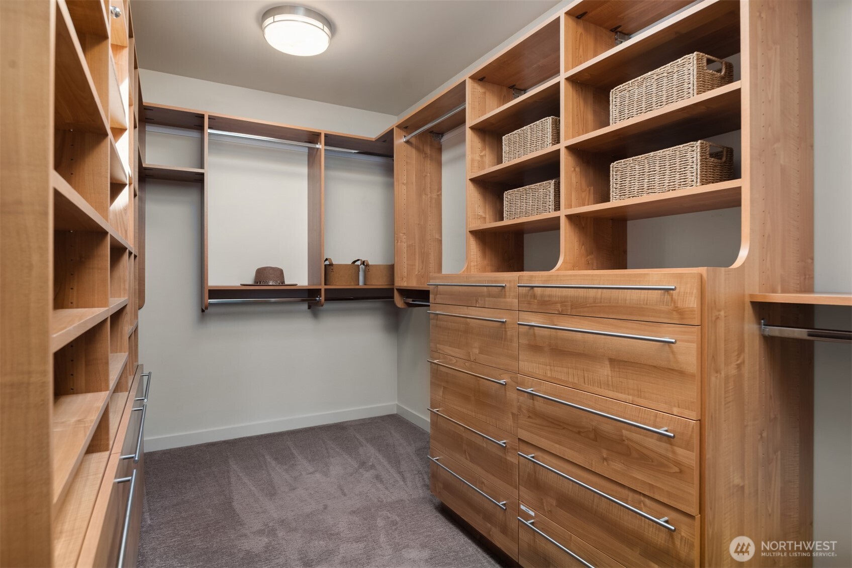 518 14th Avenue W, Kirkland, WA 98033