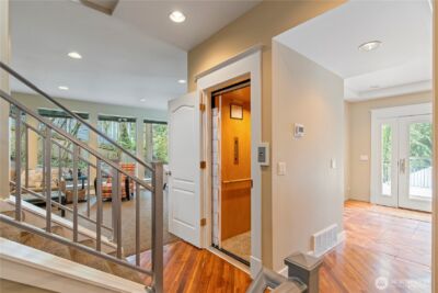 5601 W Mercer Way , Mercer Island, WA 98040 - Photo 11