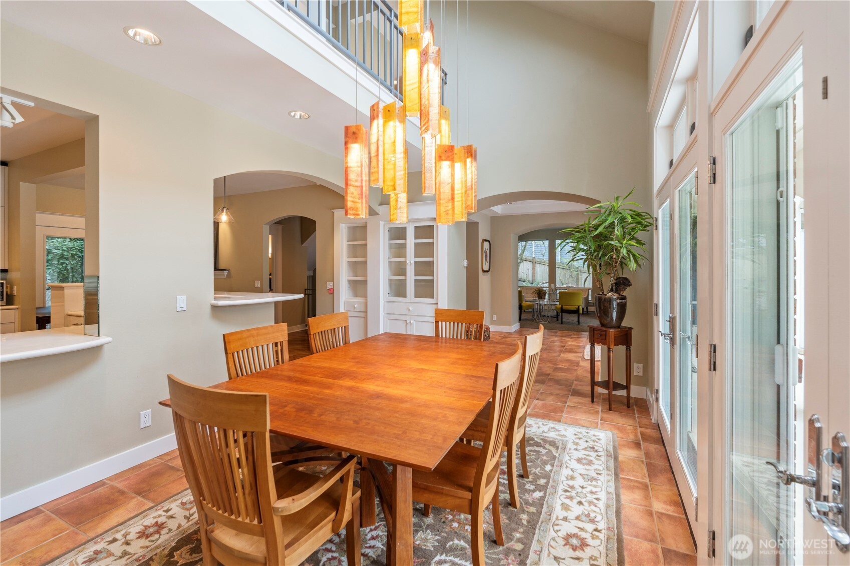 5601 W Mercer Way , Mercer Island, WA 98040