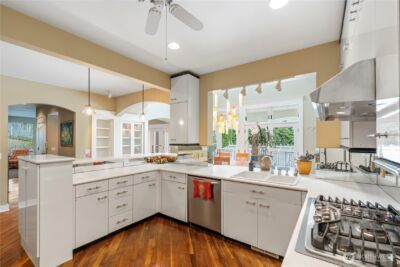 5601 W Mercer Way , Mercer Island, WA 98040 - Photo 15