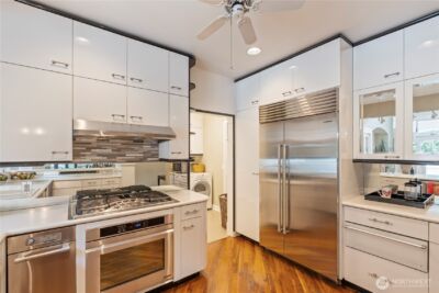 5601 W Mercer Way , Mercer Island, WA 98040 - Photo 16