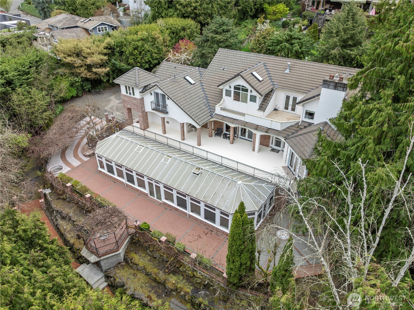5601 W Mercer Way , Mercer Island, WA 98040