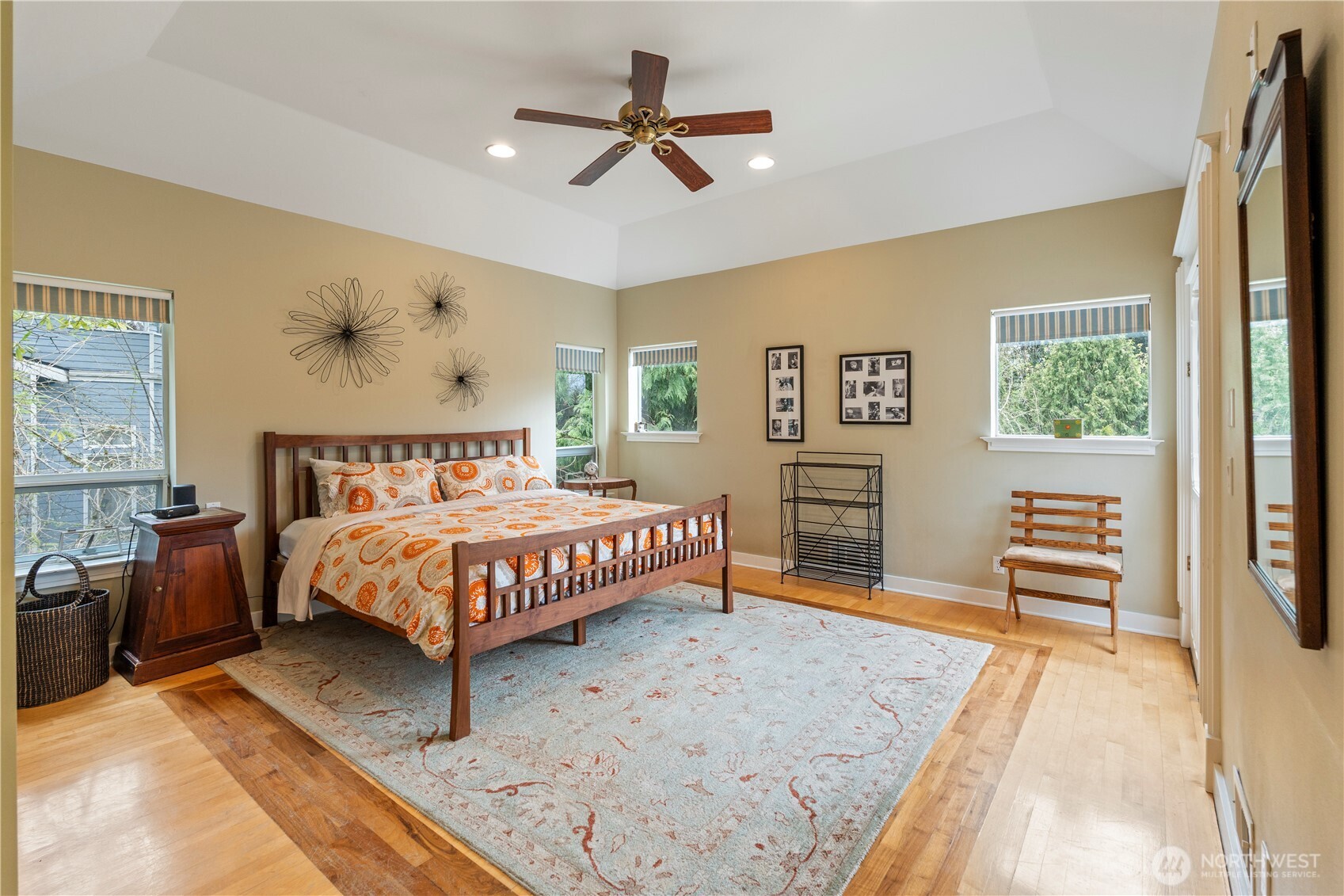 5601 W Mercer Way , Mercer Island, WA 98040