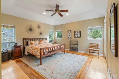 5601 W Mercer Way , Mercer Island, WA 98040 - Photo 21
