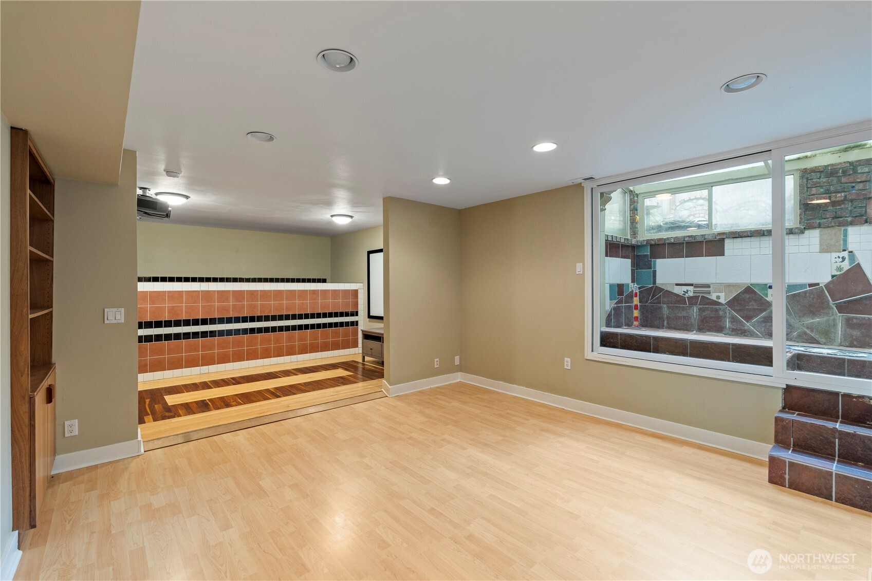 5601 W Mercer Way , Mercer Island, WA 98040