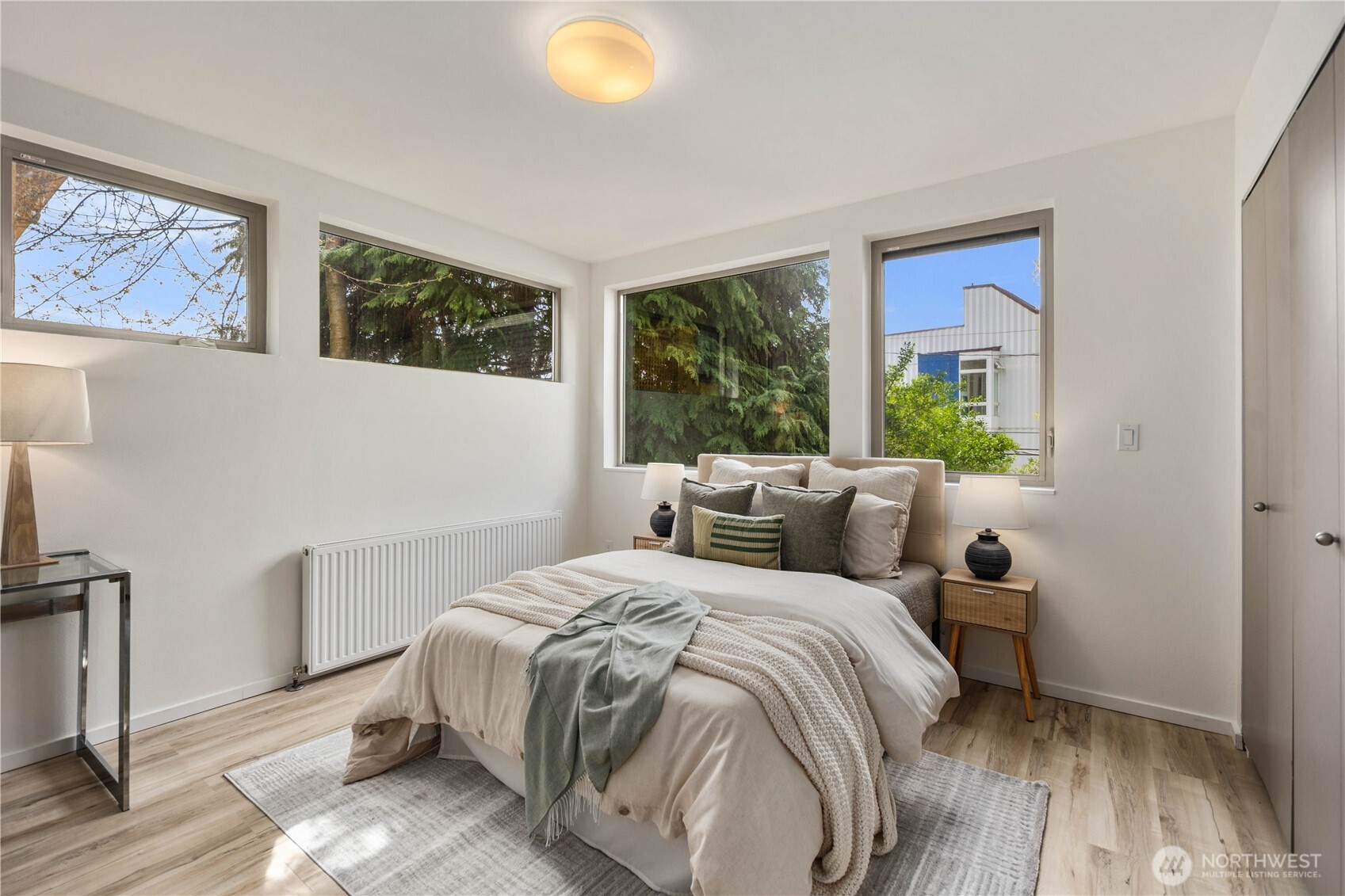 929 14th Avenue , Seattle, WA 98122