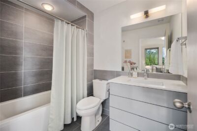 929 14th Avenue , Seattle, WA 98122 - Photo 21