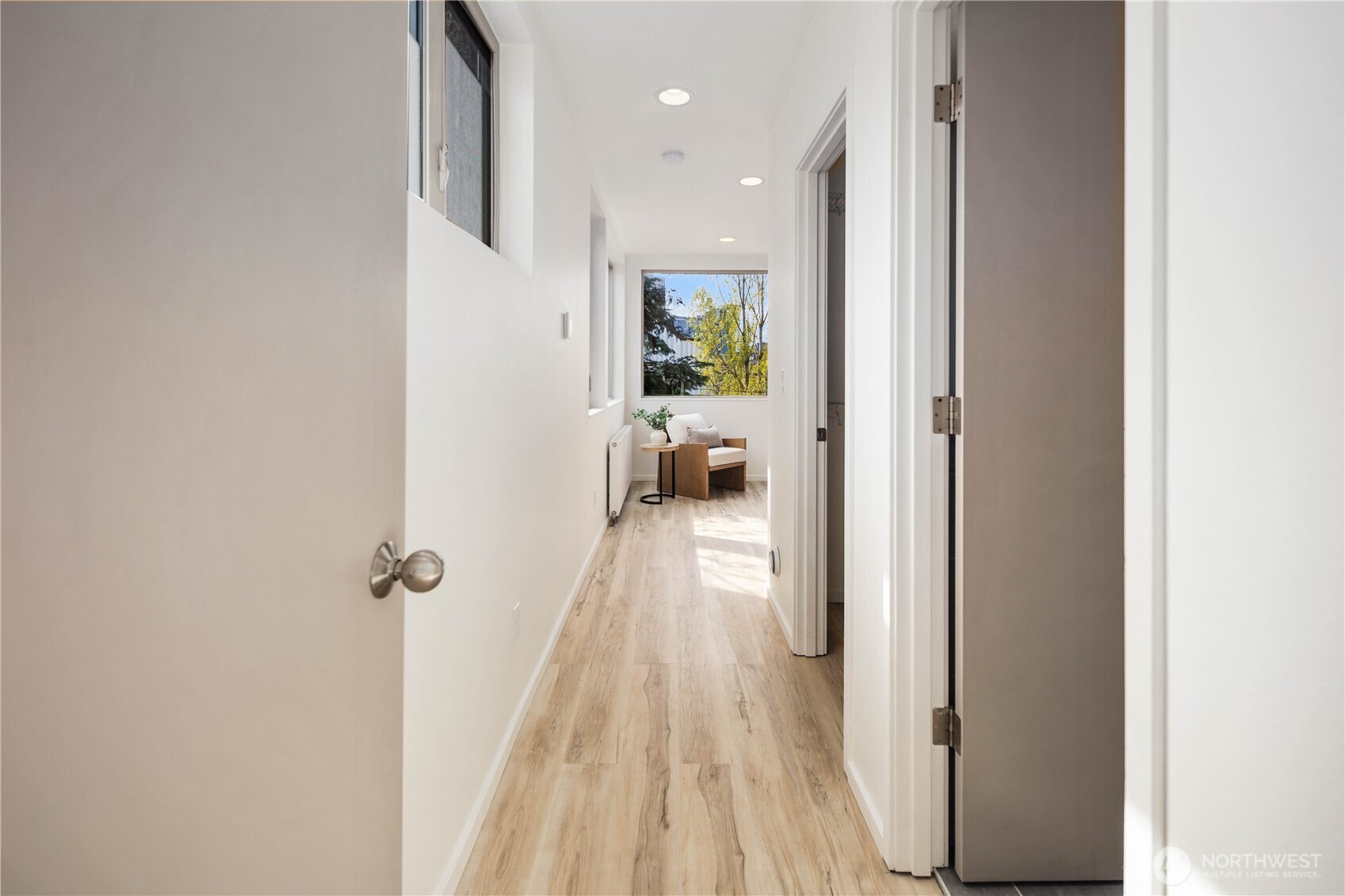 929 14th Avenue , Seattle, WA 98122