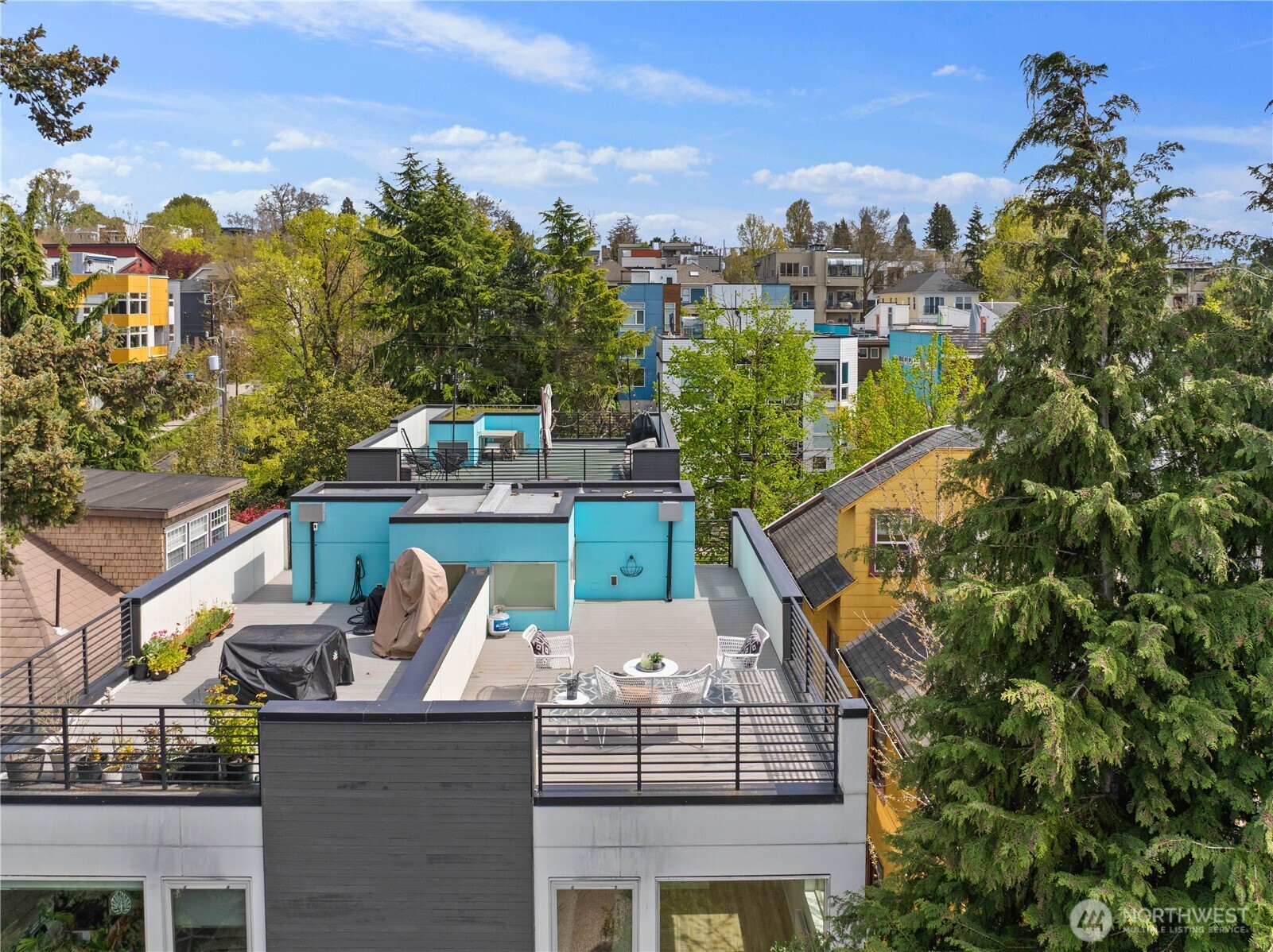 929 14th Avenue , Seattle, WA 98122
