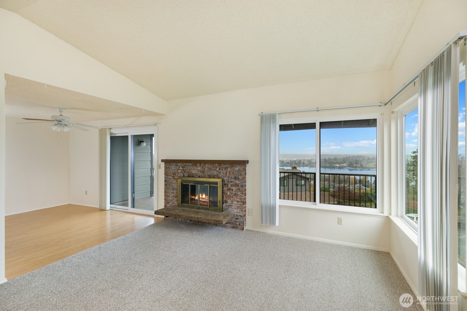 3370 Narrows View Lane NE #202, Bremerton, WA 98310