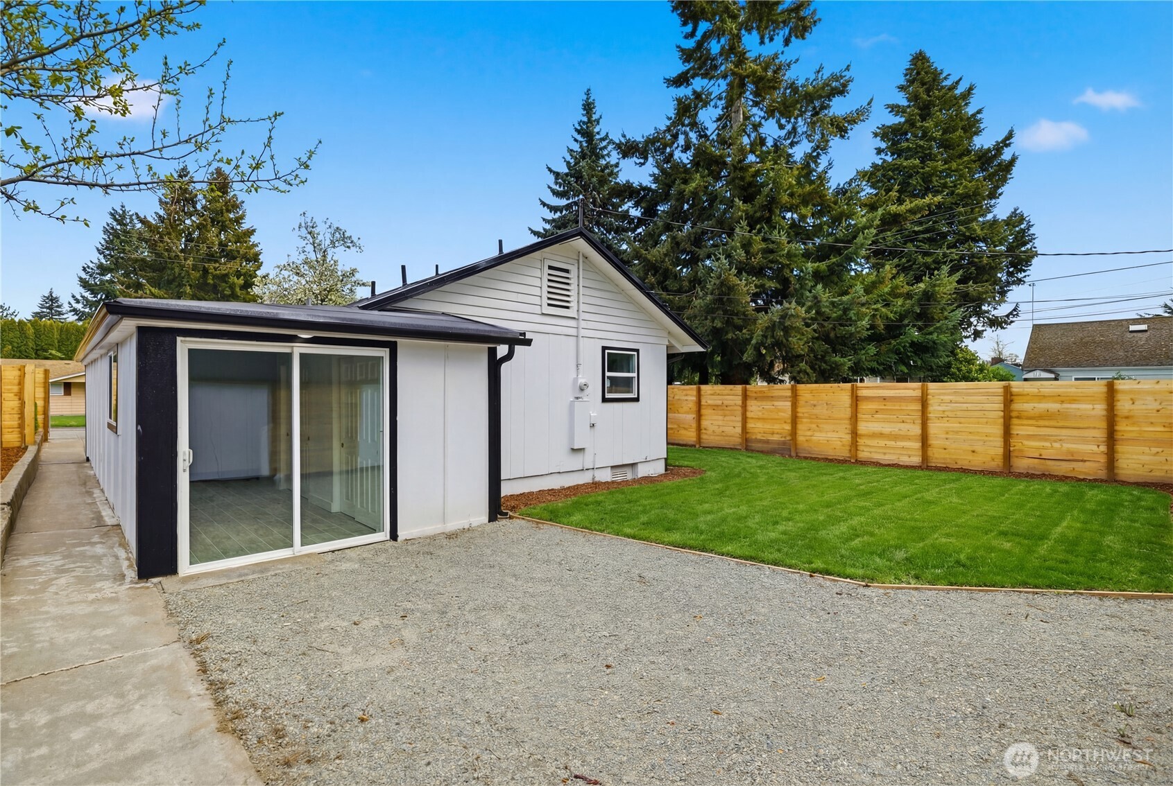 6830 S Bell Street , Tacoma, WA 98408