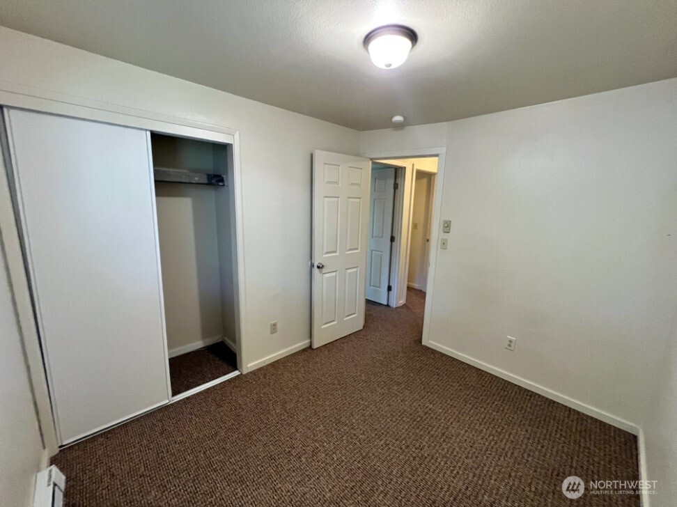 1104 E 14th Avenue , Ellensburg, WA 98926