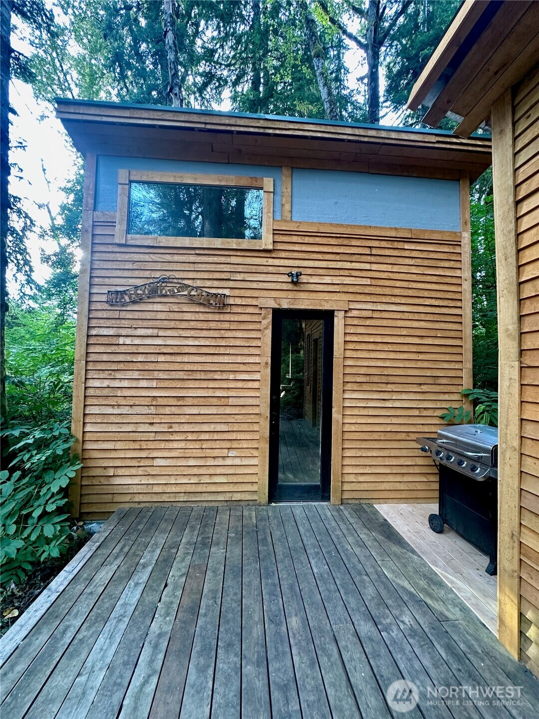55918 317th Avenue E, Ashford, WA 98304