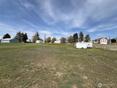 400 E Pine Street , Waterville, WA 98858 - Photo 3