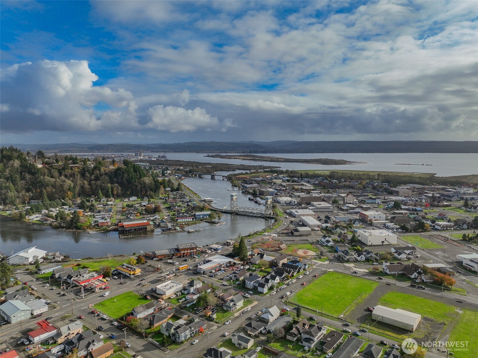 205 Jefferson Street , Hoquiam, WA 98550