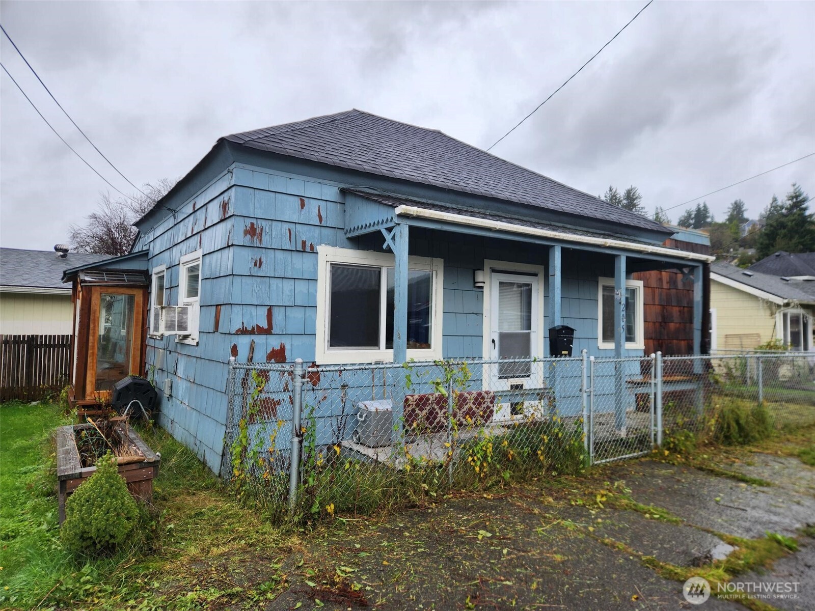 205 Jefferson Street , Hoquiam, WA 98550