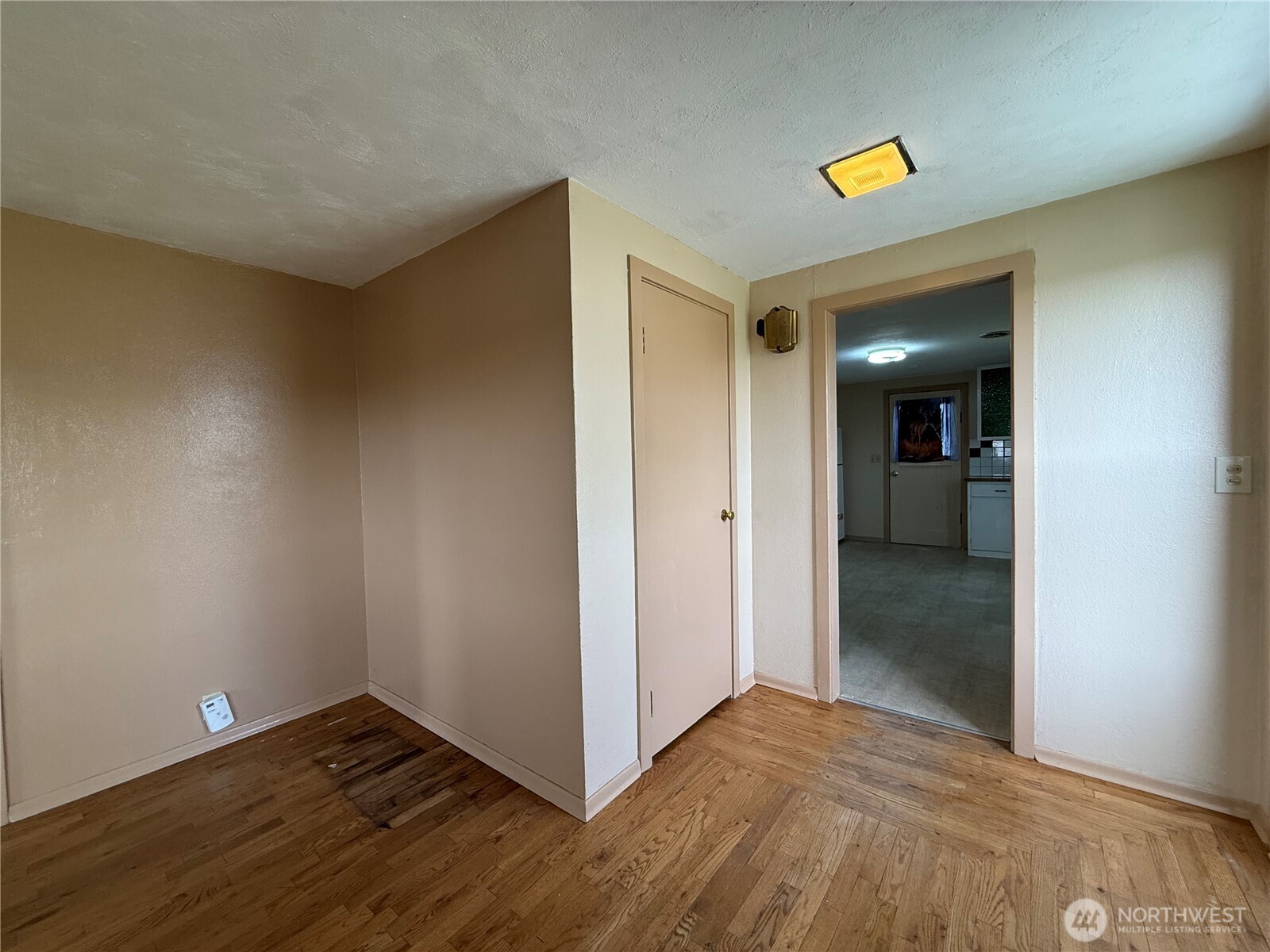 306 S Adams Street , Waterville, WA 98858