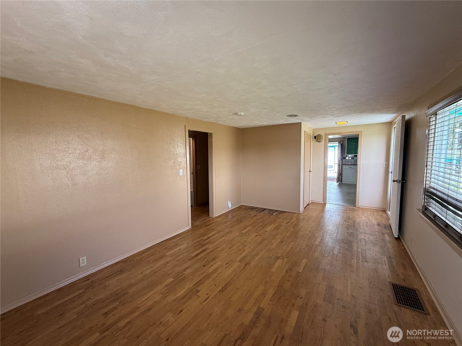 306 S Adams Street , Waterville, WA 98858