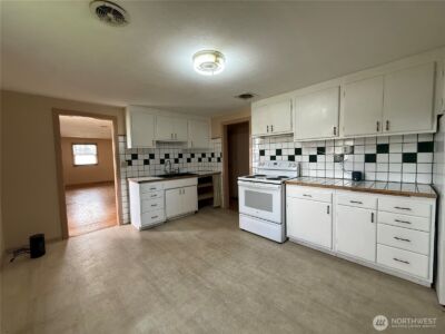 306 S Adams Street , Waterville, WA 98858 - Photo 5