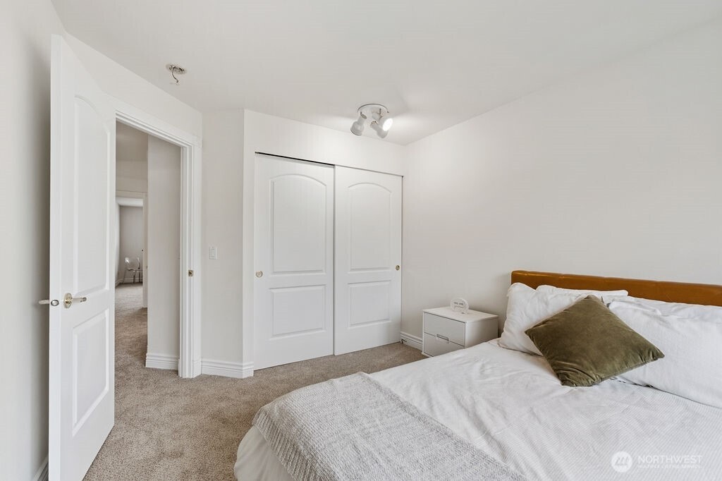 1728 Amber Boulevard , Puyallup, WA 98372