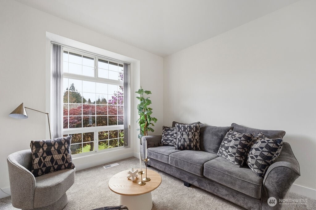 1728 Amber Boulevard , Puyallup, WA 98372