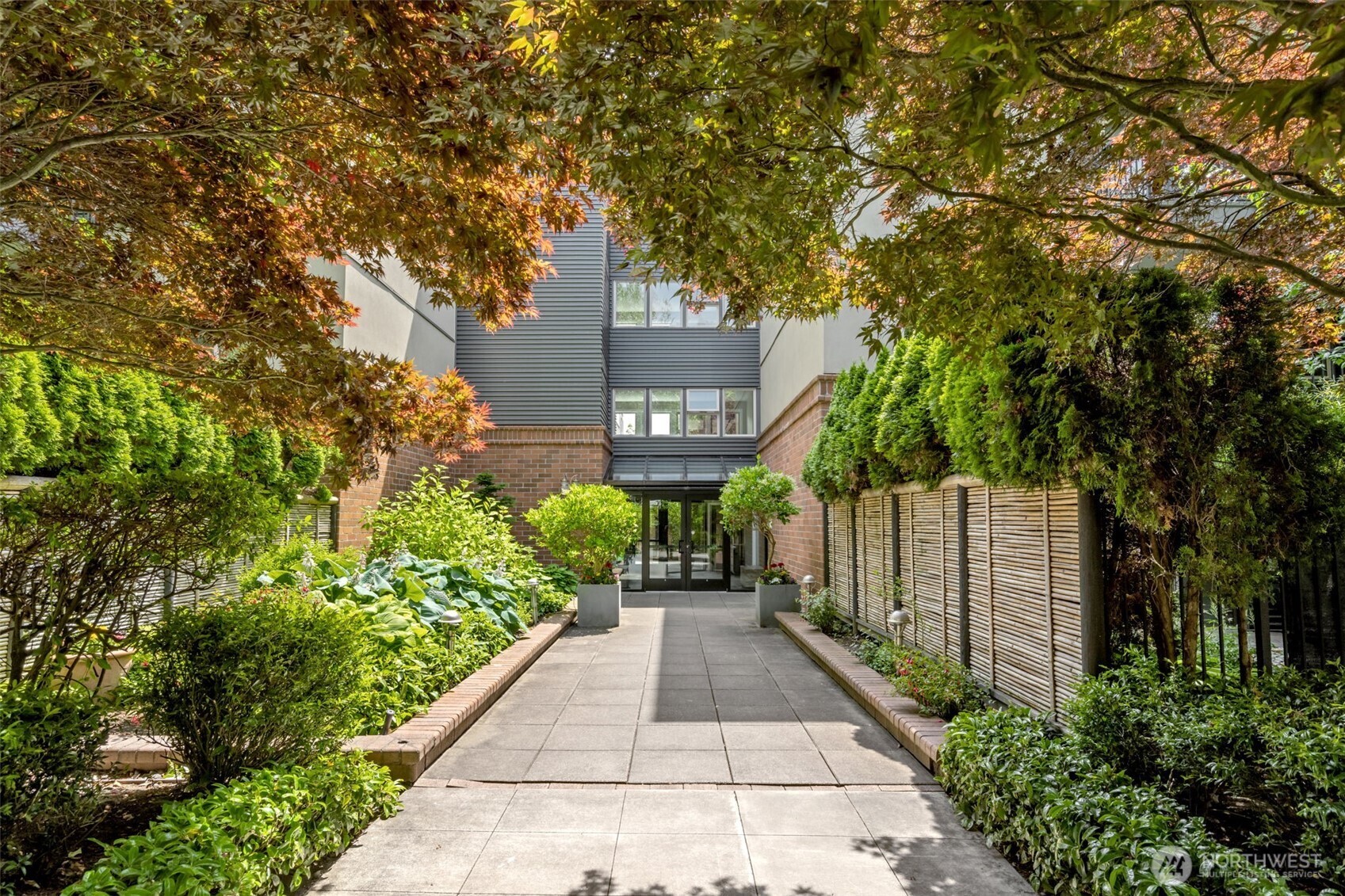 275 W Roy Street #319, Seattle, WA 98119