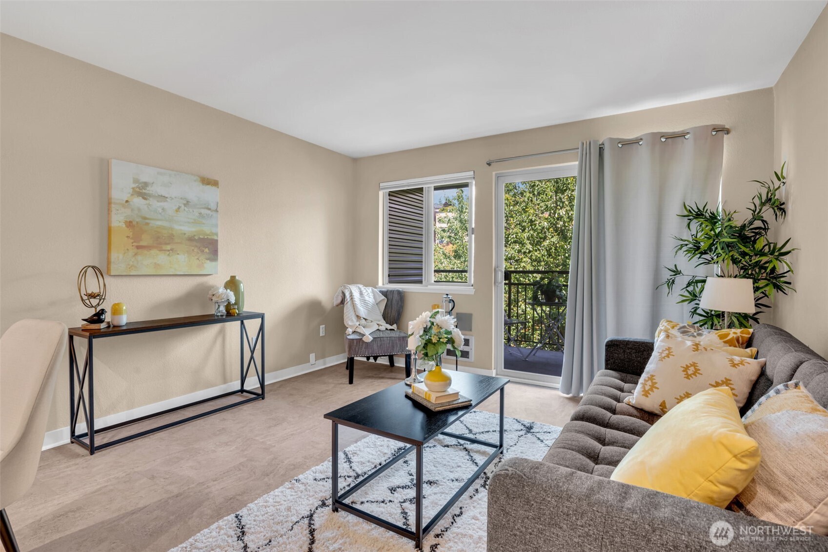 275 W Roy Street #319, Seattle, WA 98119