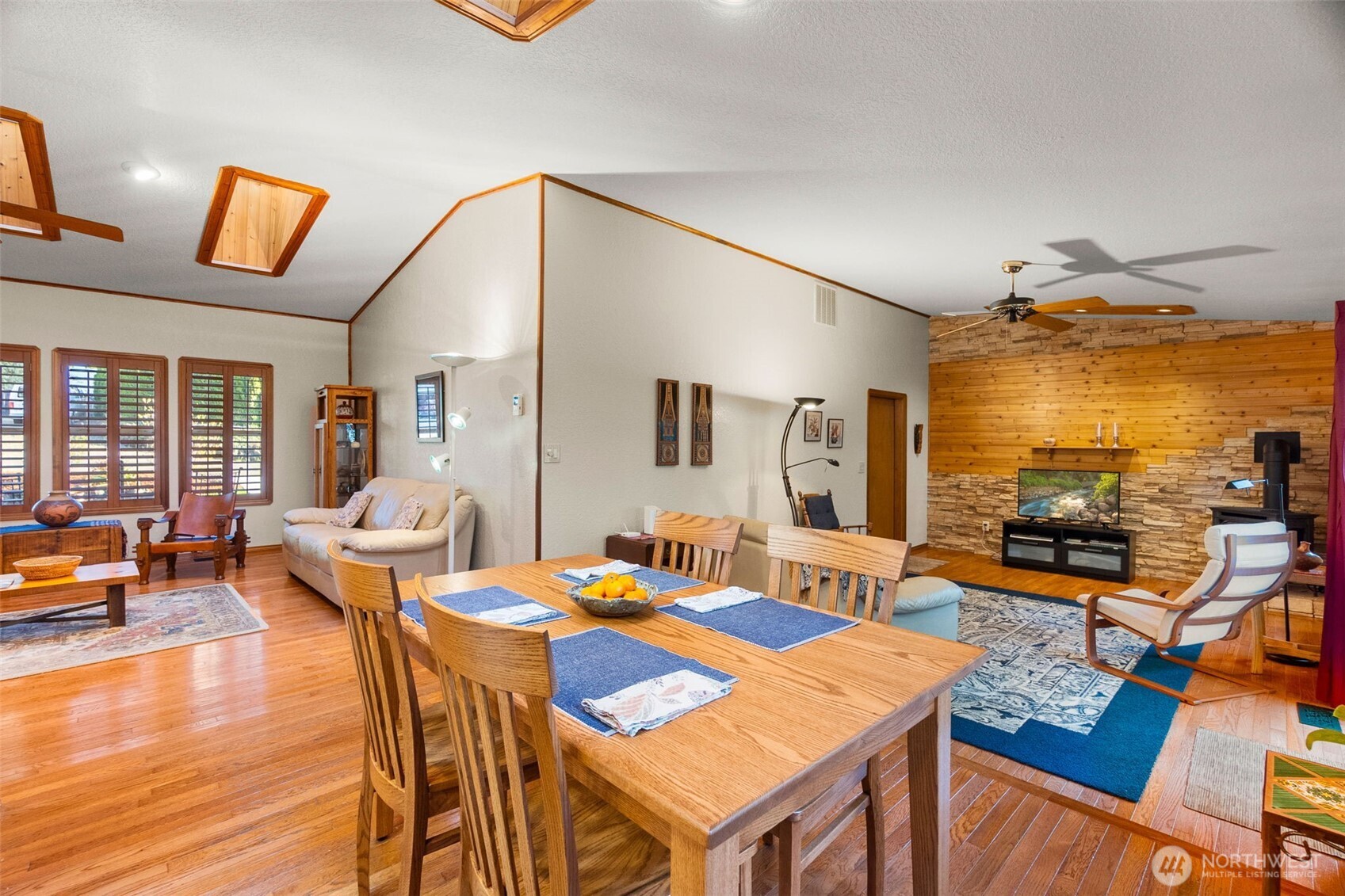 6802 33rd Avenue SE, Lacey, WA 98503