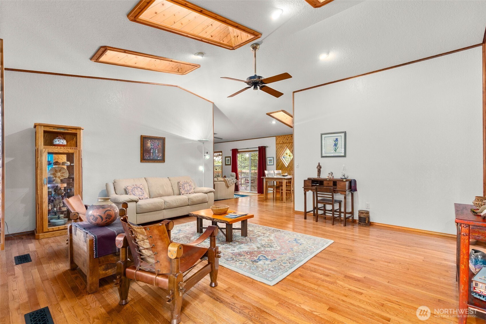 6802 33rd Avenue SE, Lacey, WA 98503