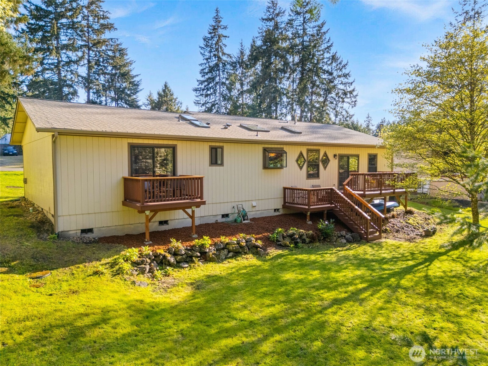 6802 33rd Avenue SE, Lacey, WA 98503