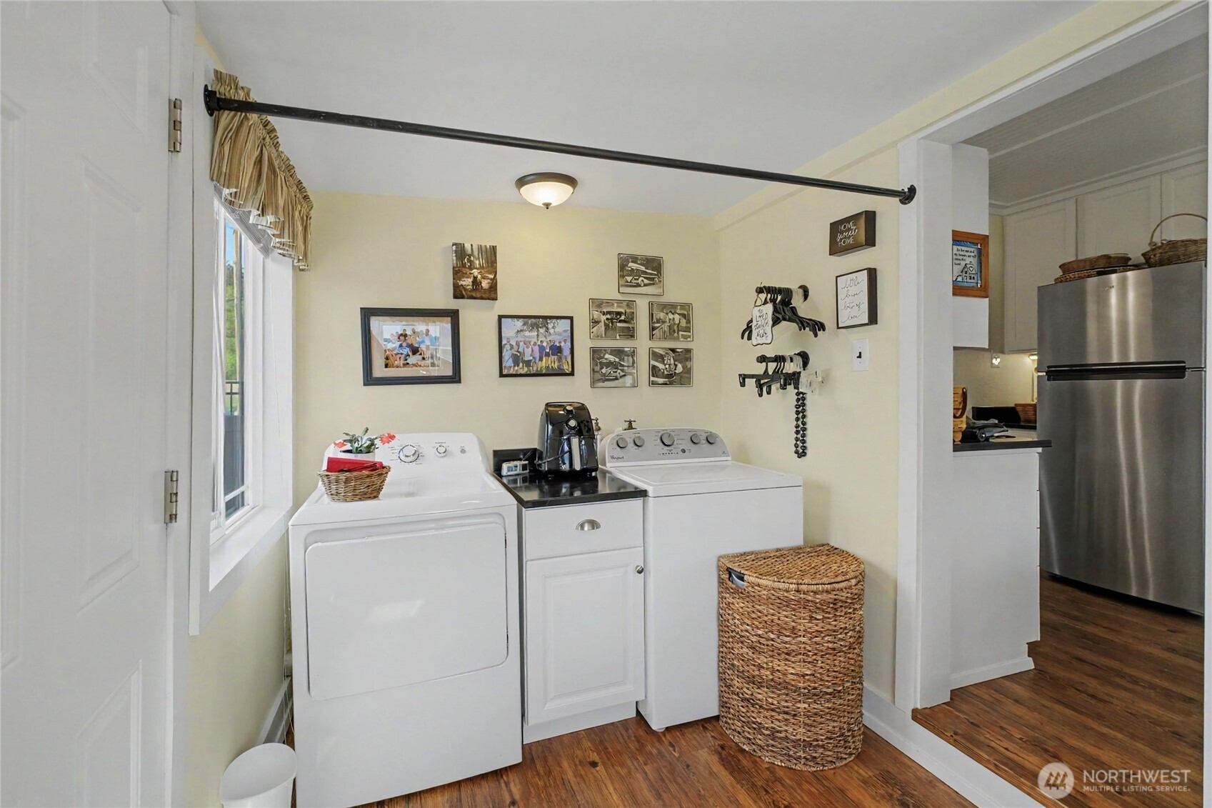 1104 N Baker , East Wenatchee, WA 90880