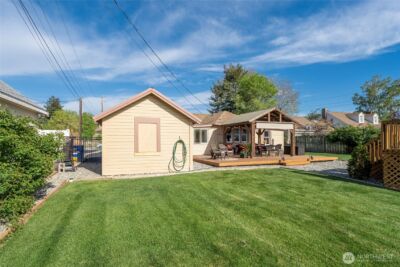 1104 N Baker , East Wenatchee, WA 90880 - Photo 21