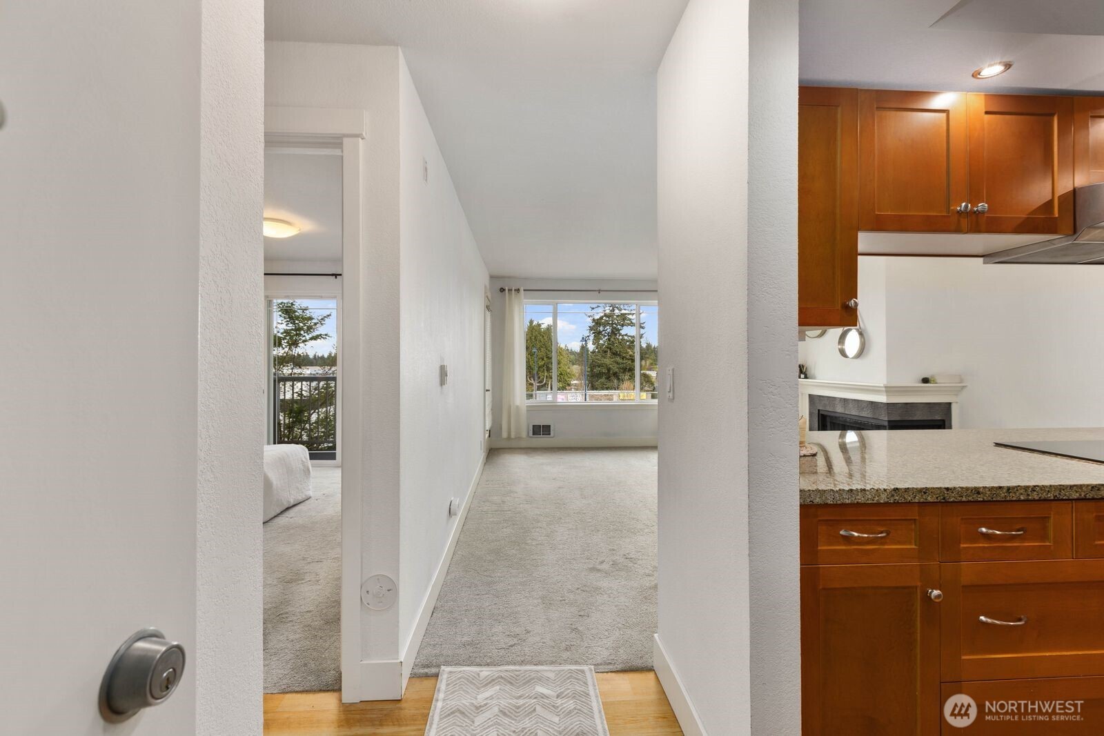 937 N 200th Street #B 203, Shoreline, WA 98133