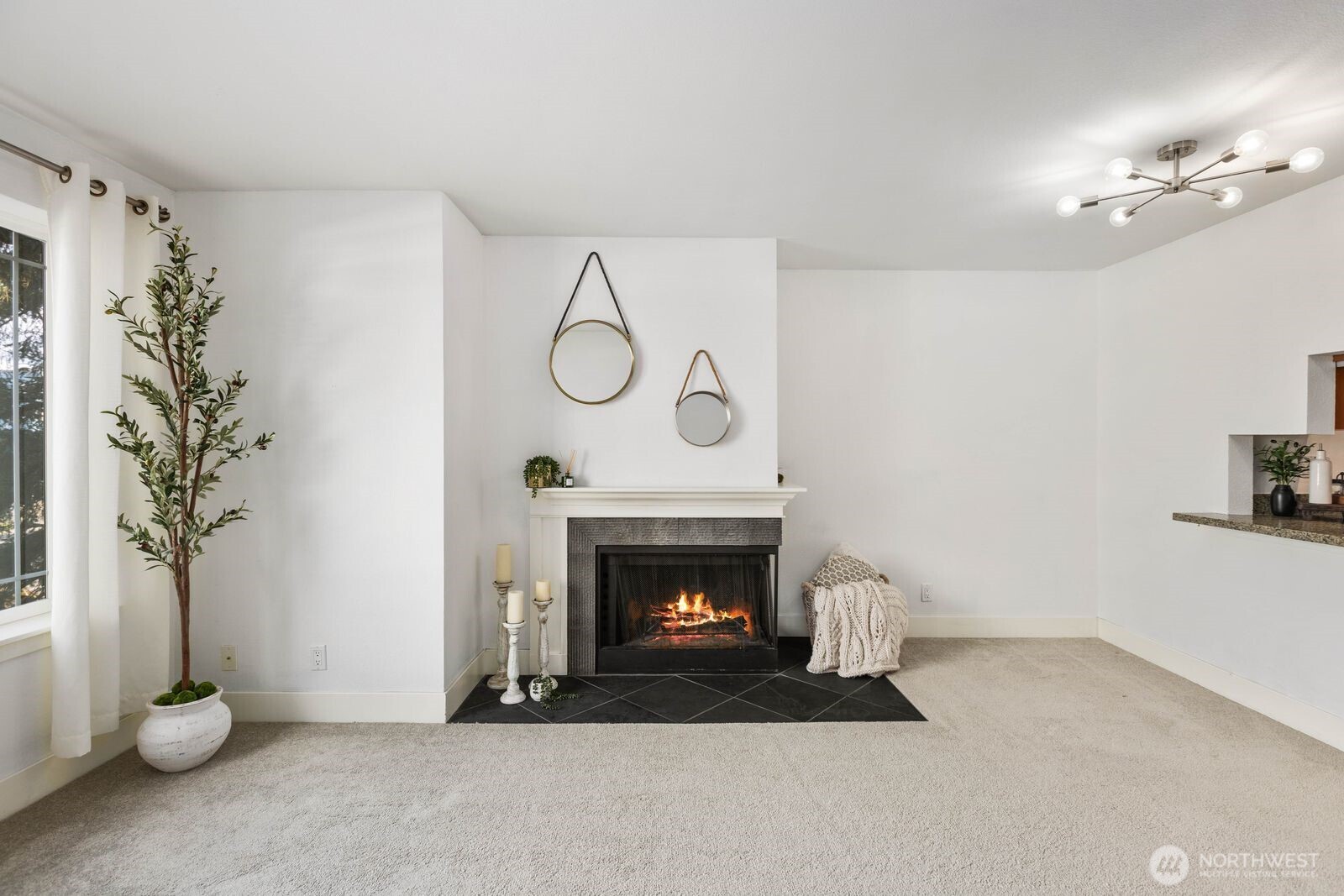 937 N 200th Street #B 203, Shoreline, WA 98133