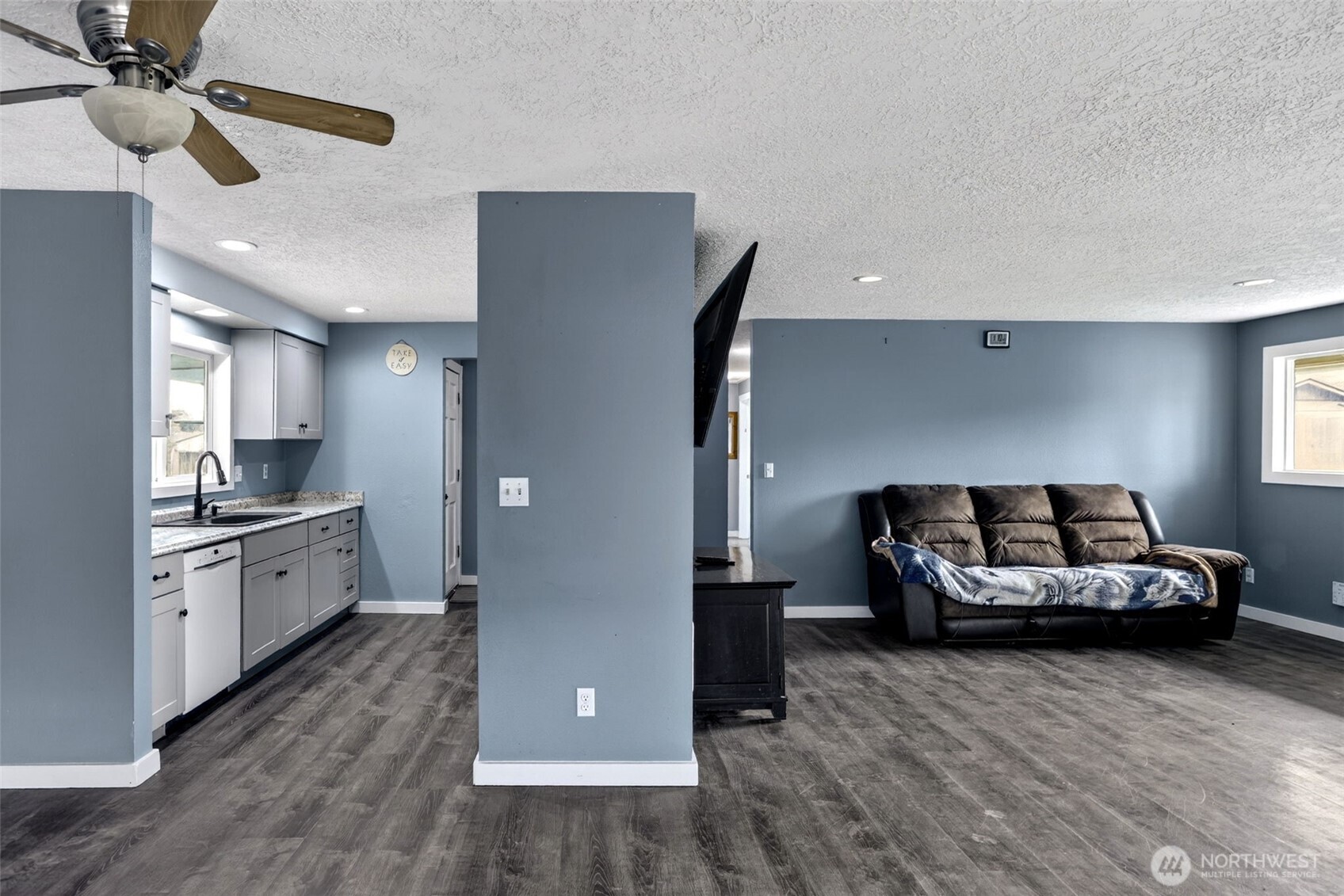 3815 Cherrywood Street , Longview, WA 98632
