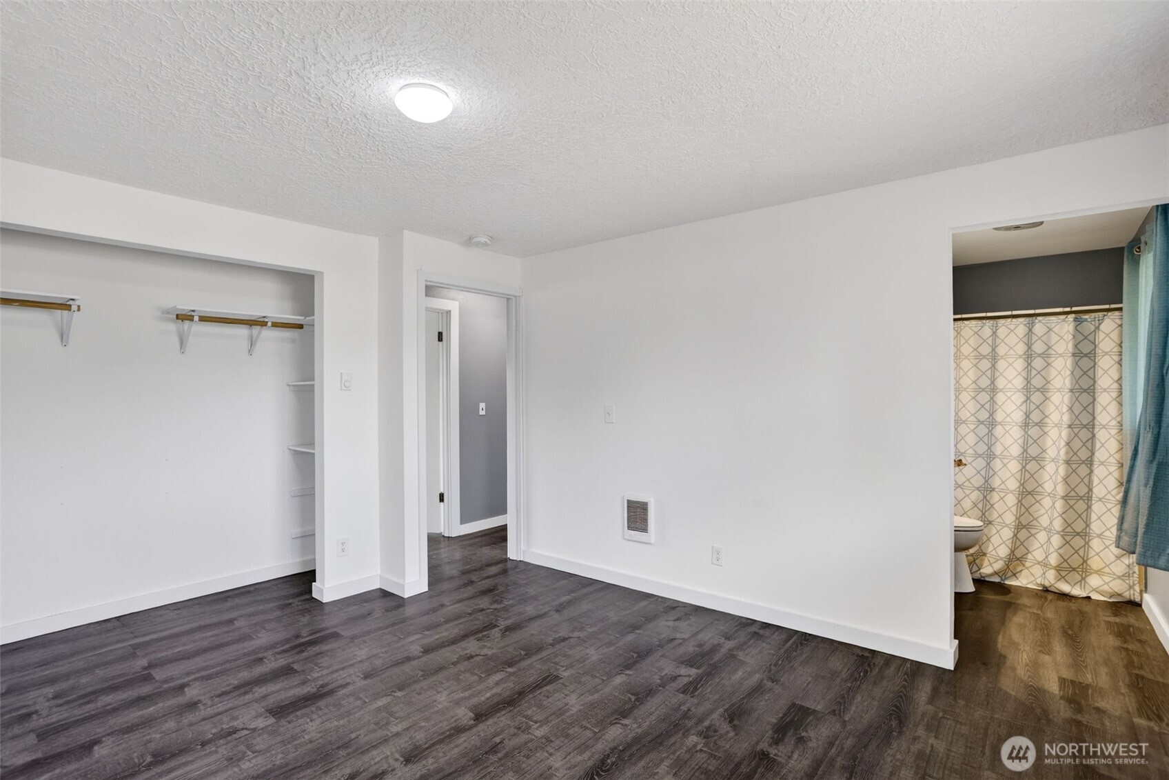 3815 Cherrywood Street , Longview, WA 98632