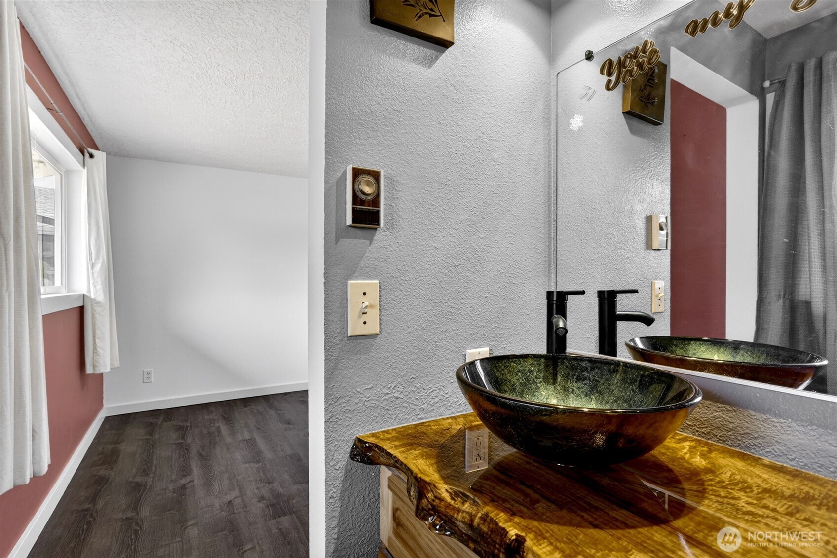 3815 Cherrywood Street , Longview, WA 98632