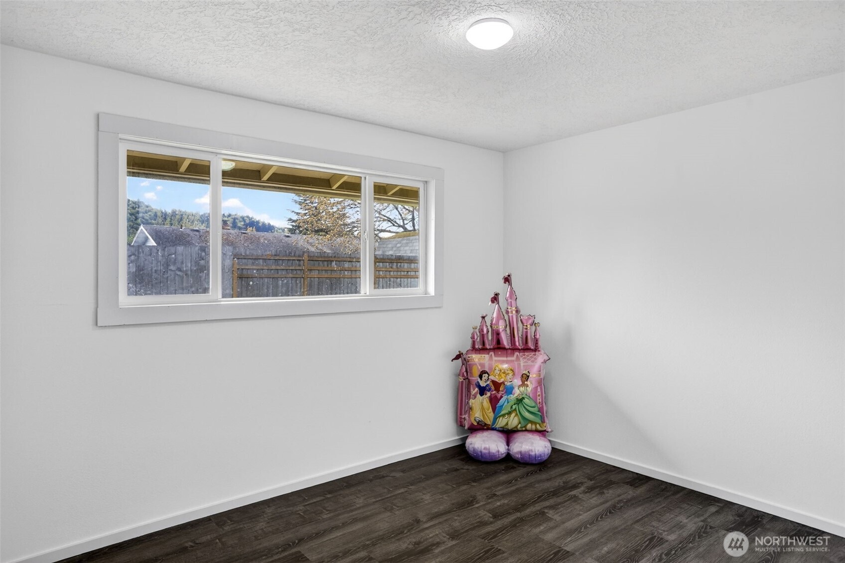 3815 Cherrywood Street , Longview, WA 98632