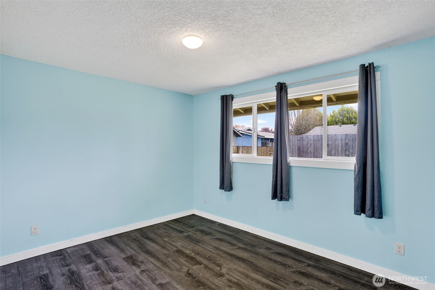 3815 Cherrywood Street , Longview, WA 98632