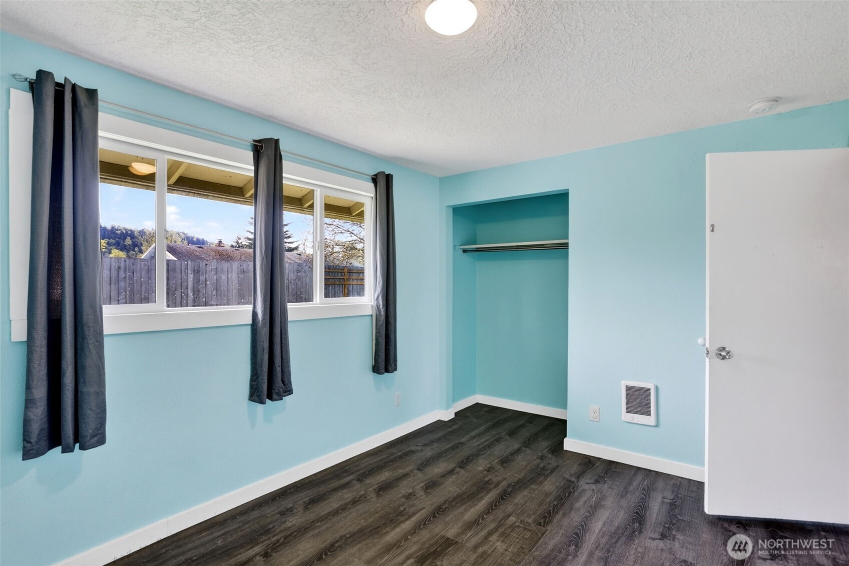 3815 Cherrywood Street , Longview, WA 98632