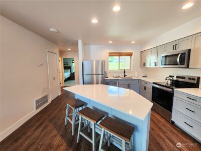 1 Lodge 638-B , Manson, WA 98831 - Photo 9