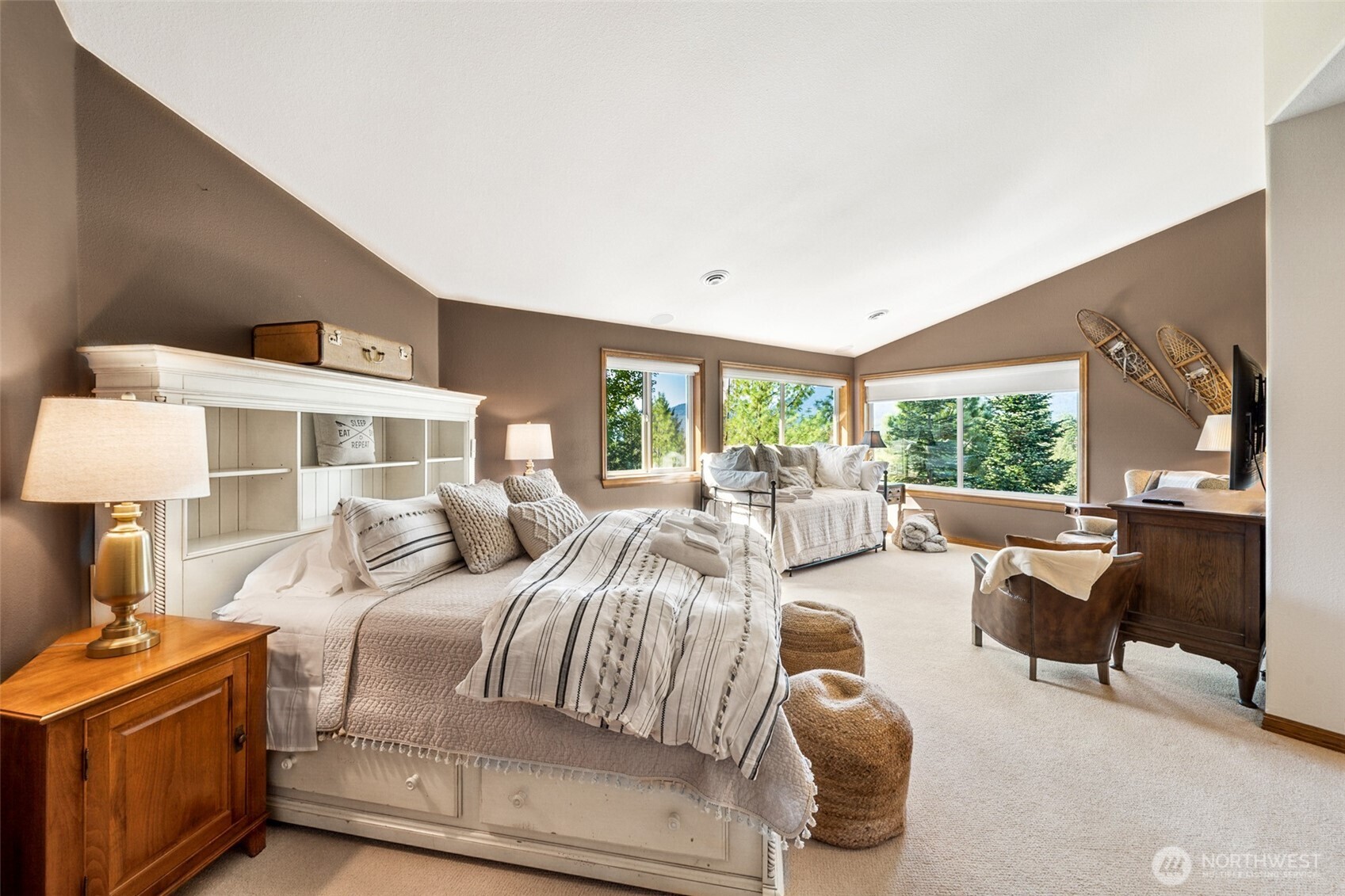 132 Hellem Drive , Packwood, WA 98361