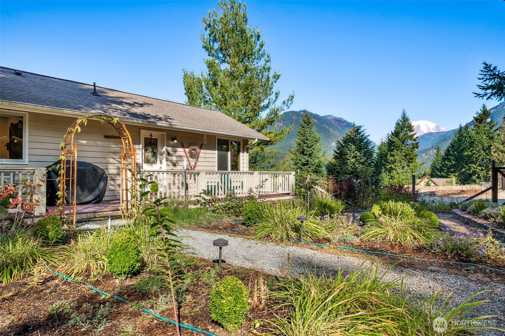 132 Hellem Drive , Packwood, WA 98361