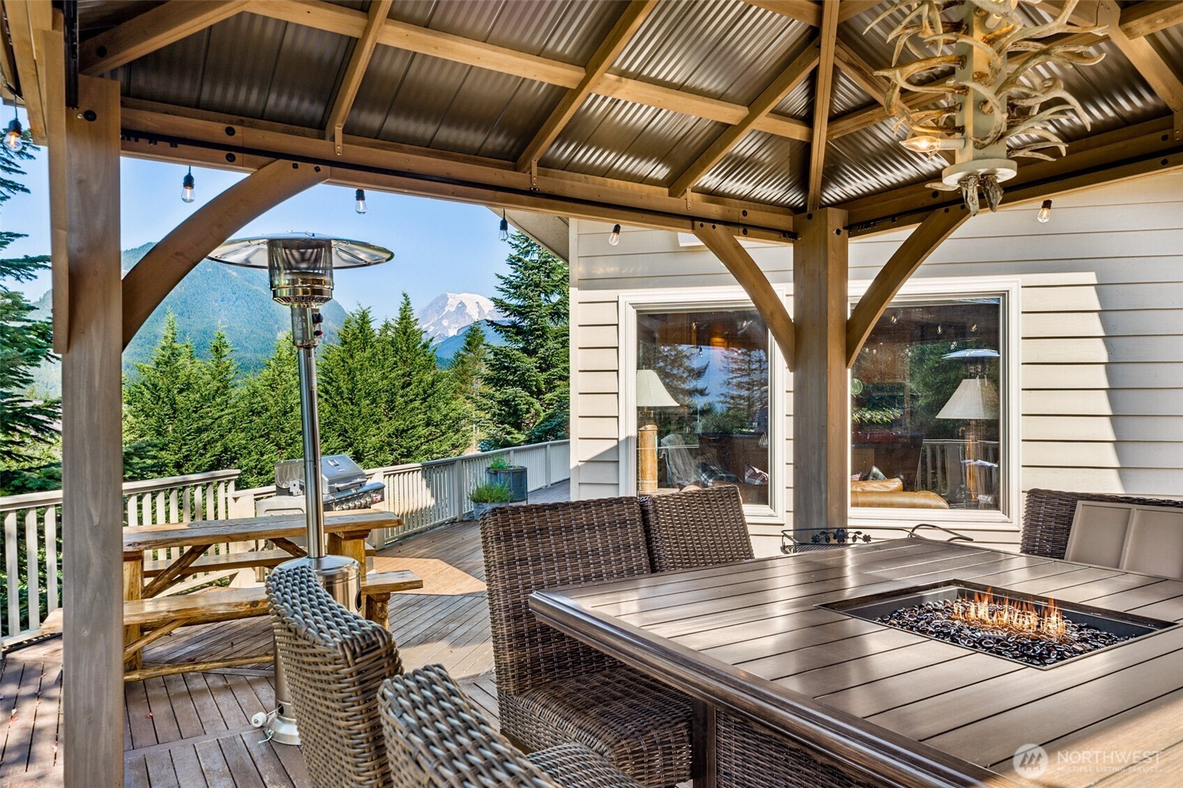 132 Hellem Drive , Packwood, WA 98361