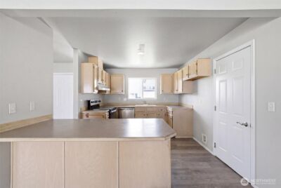 725 NW Sunburst Court , Moses Lake, WA 98837 - Photo 13