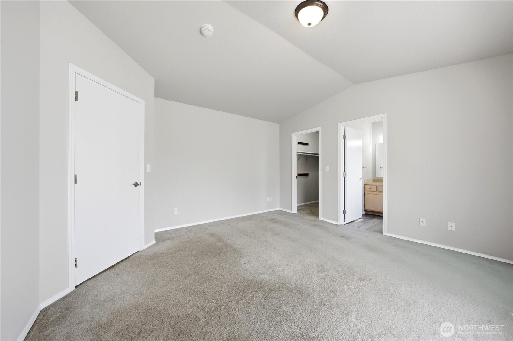 725 NW Sunburst Court , Moses Lake, WA 98837