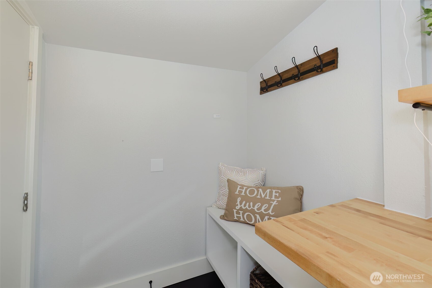 2124 15th Street , Bremerton, WA 98312-3054